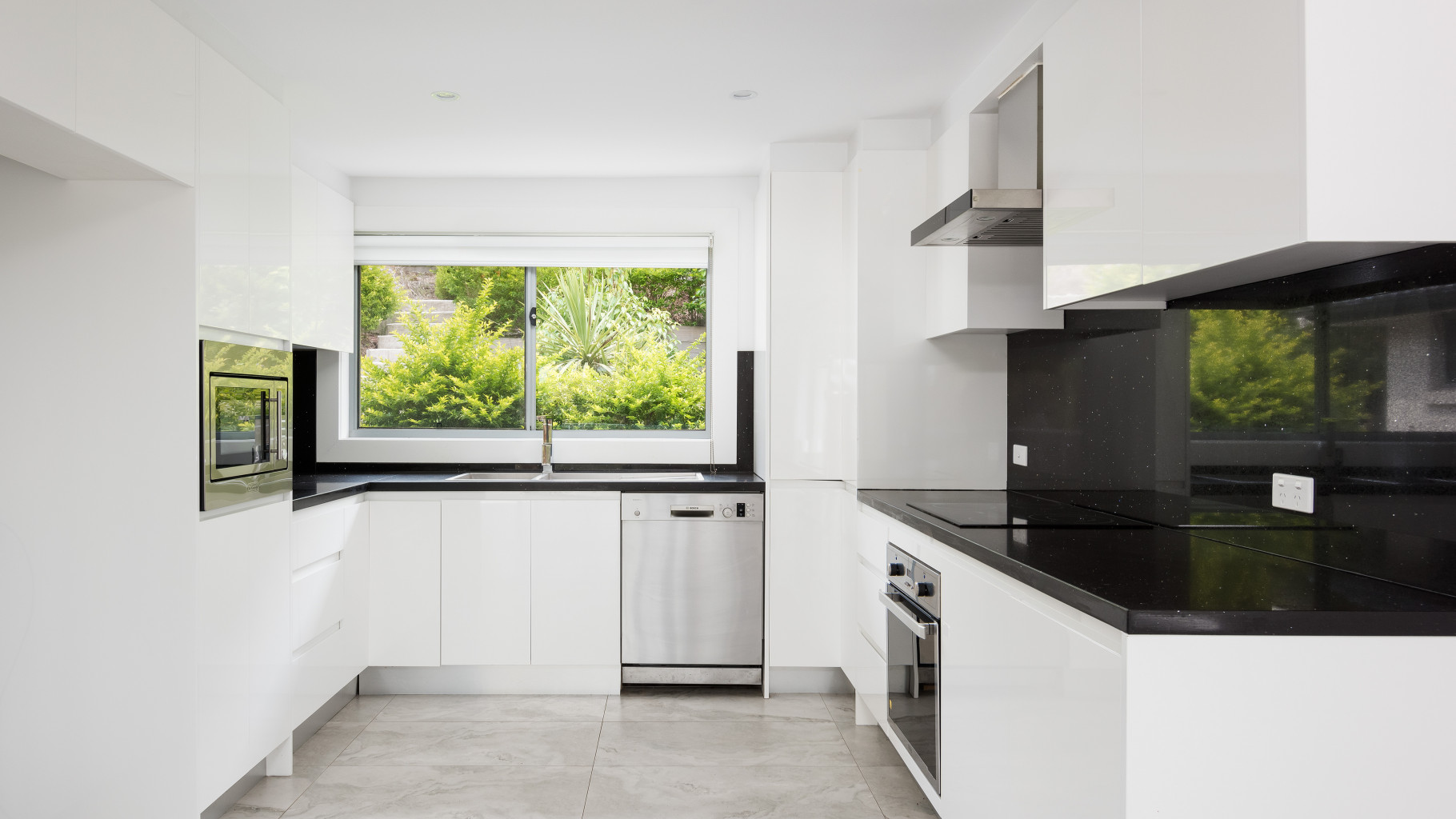 10 Arika Close, Bangor - Thumbnail 2
