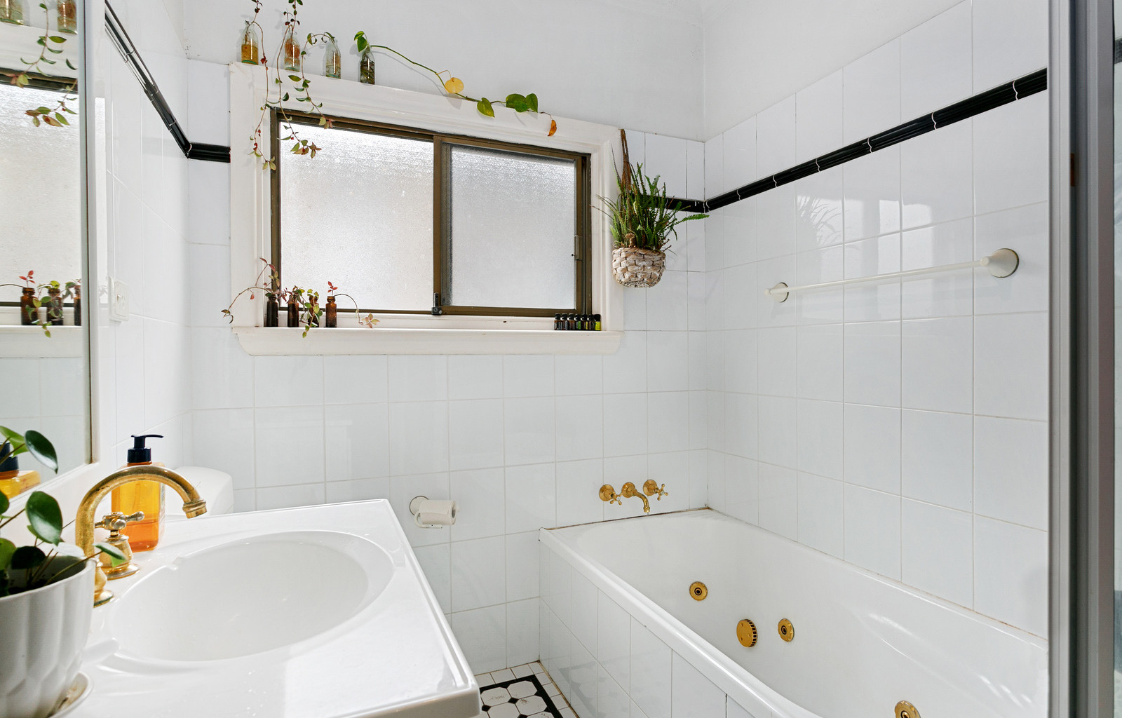 127 Caravan Head Road, Oyster Bay - Thumbnail 5