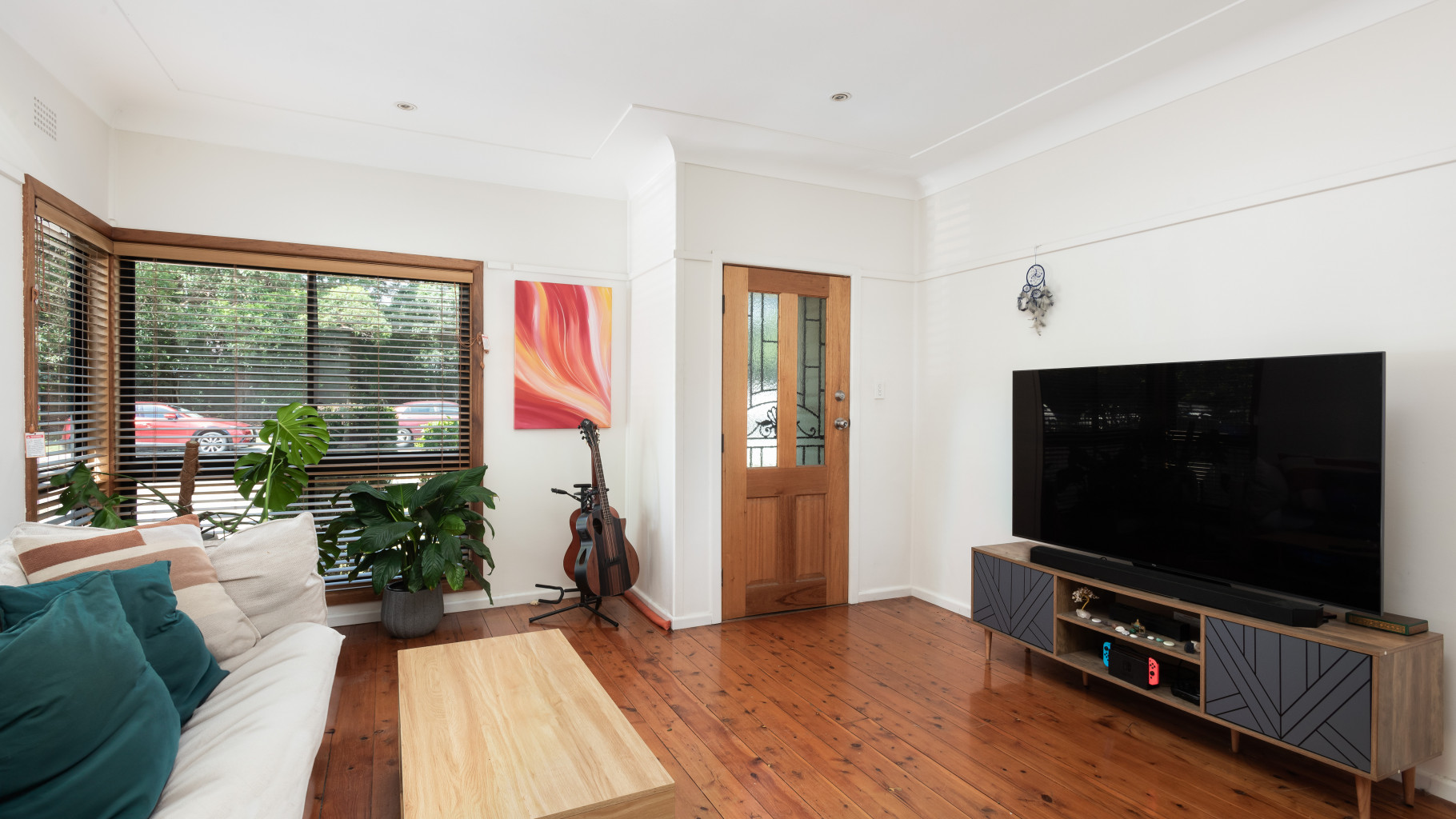61 The Grand Parade, Sutherland - Thumbnail 2
