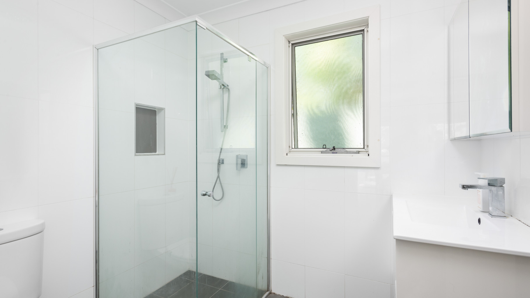 61 The Grand Parade, Sutherland - Thumbnail 7