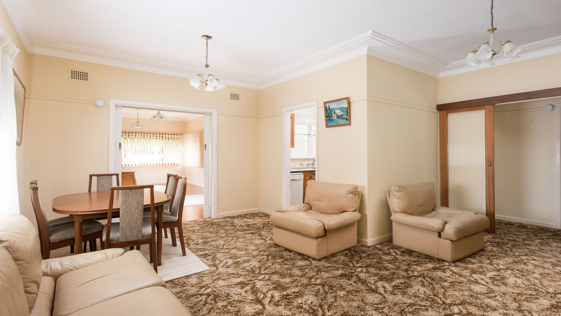 81 Jannali  Avenue, Jannali - Thumbnail 4