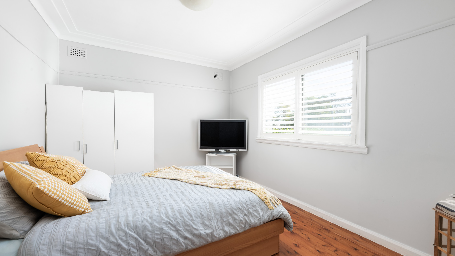 38 Phillip Street, Oyster Bay - Thumbnail 4