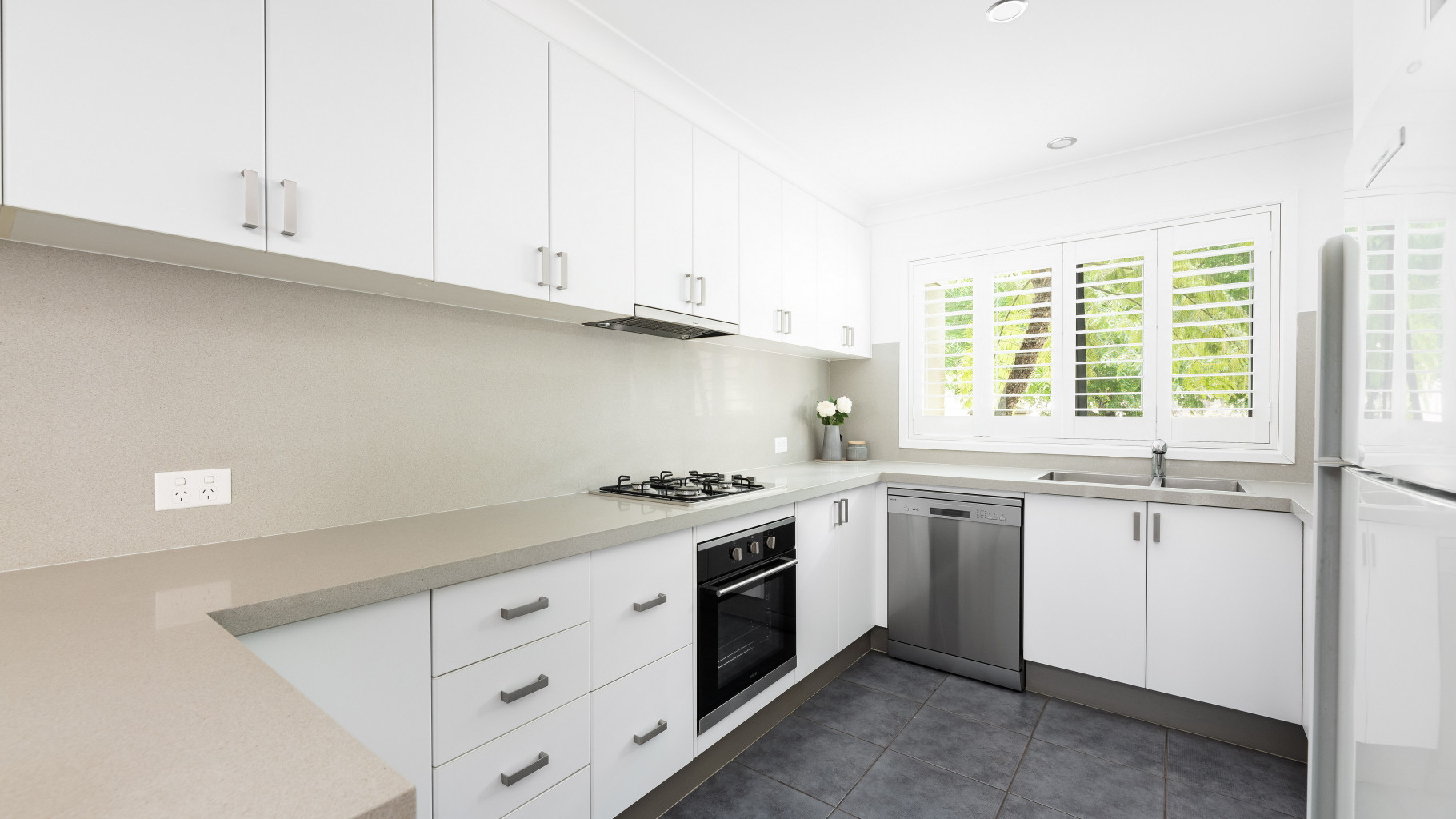 2/11-17 Acton Street, Sutherland - Thumbnail 3