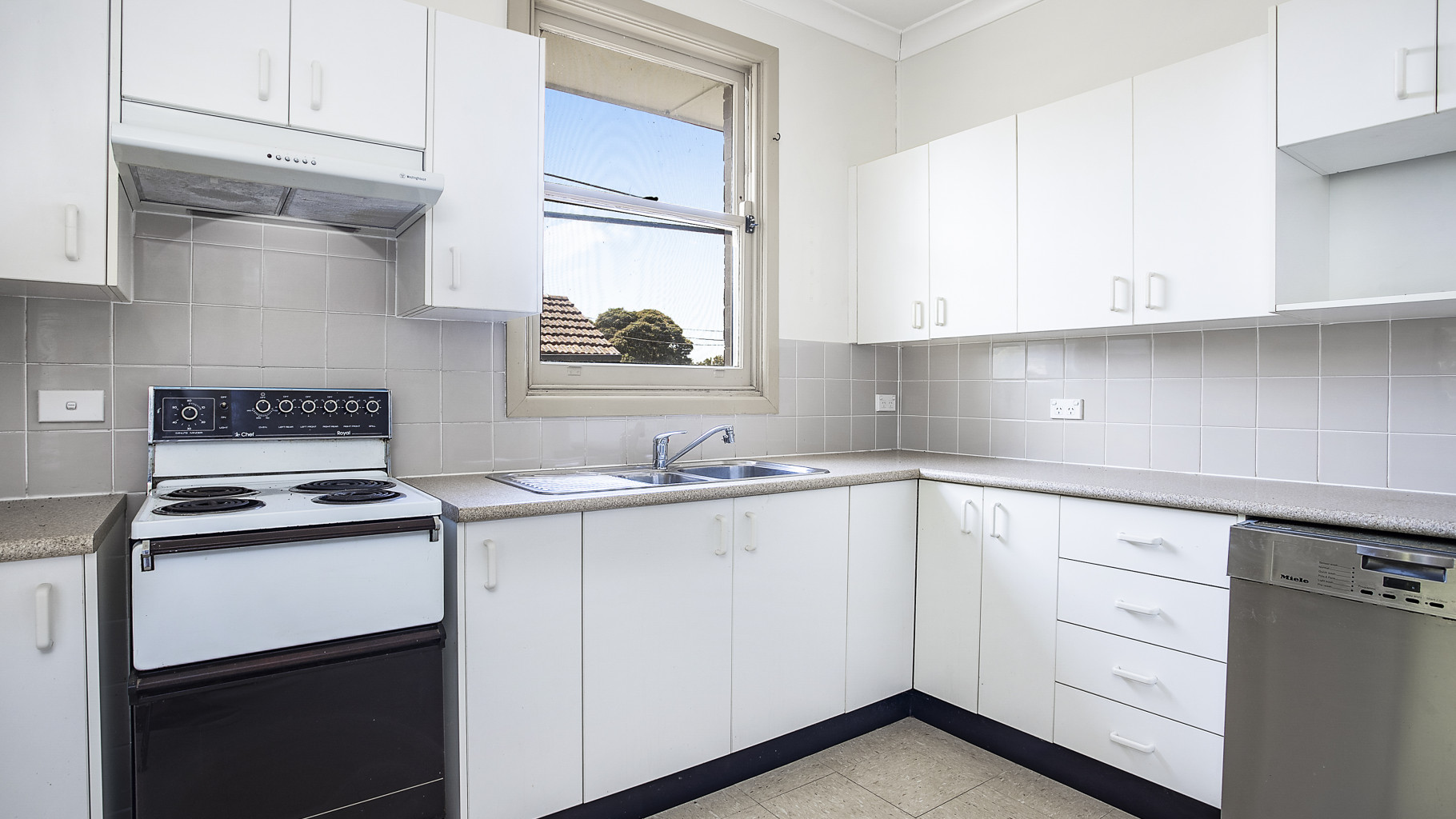 1 San Remo Avenue, Gymea - Thumbnail 3