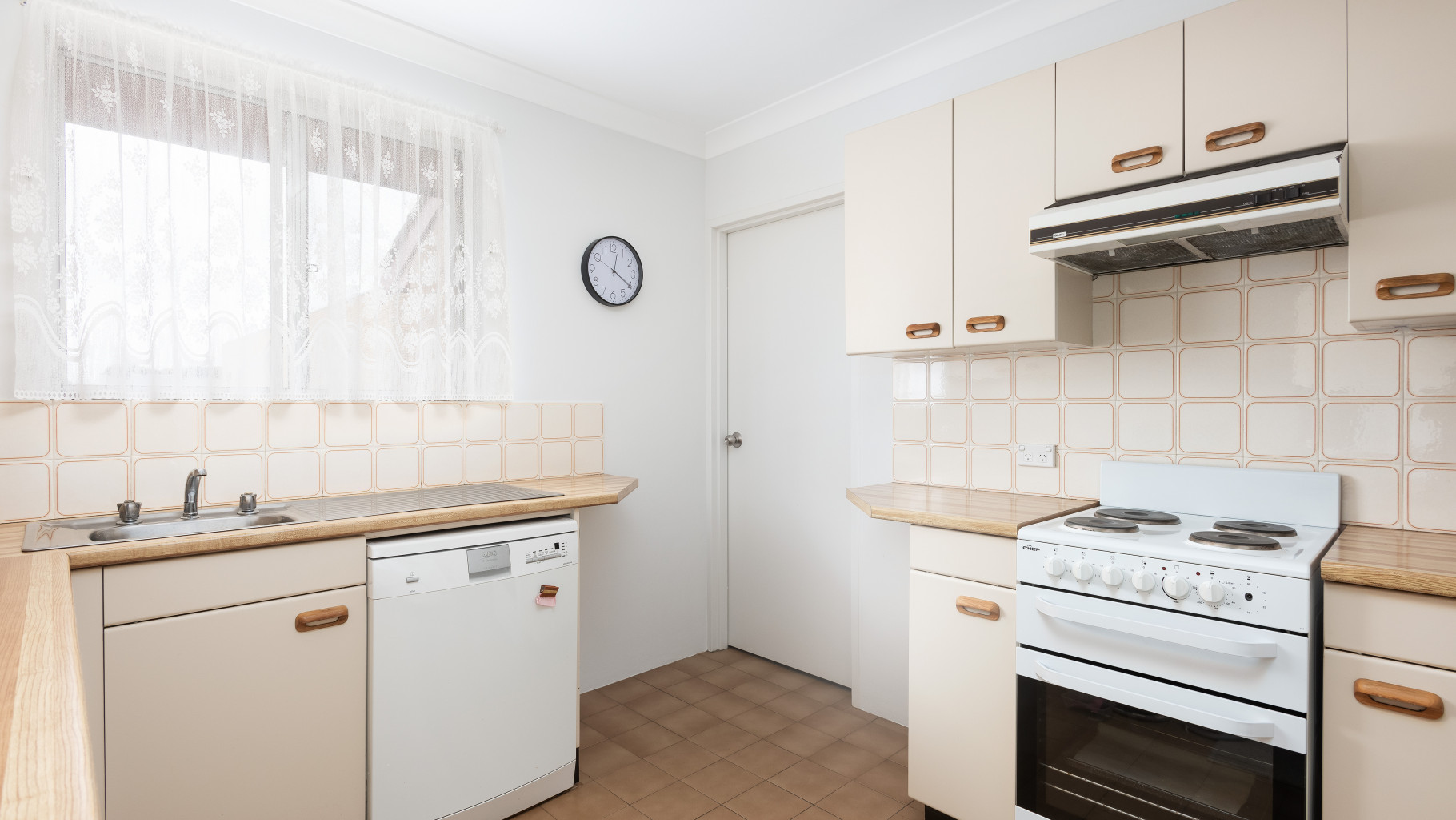 18/55-57 Glencoe Street, Sutherland - Thumbnail 2