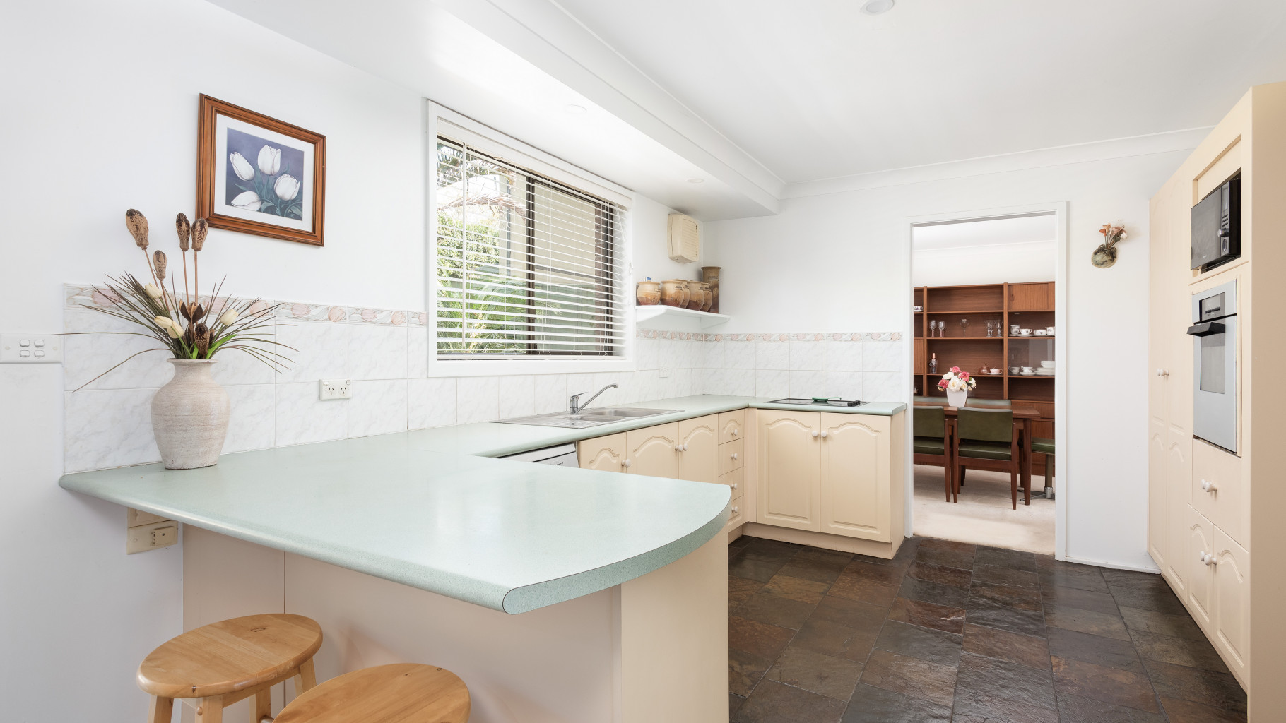 57 Sutherland Road, Jannali - Thumbnail 3