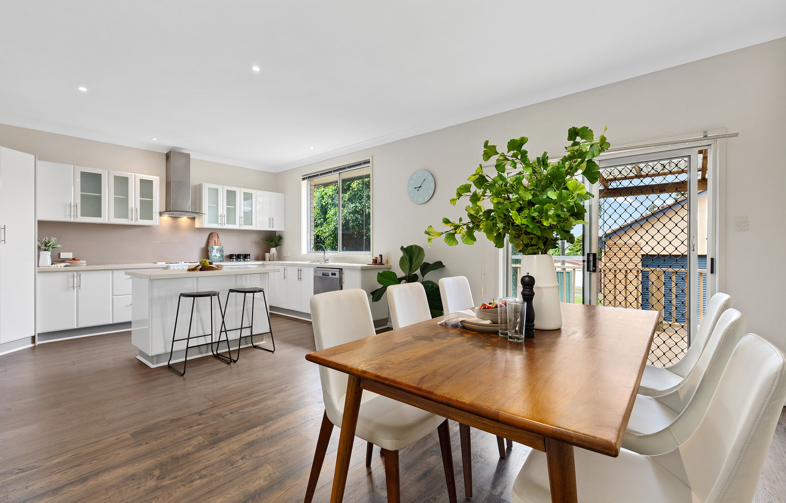 28 Warabin Street, Waterfall - Thumbnail 2