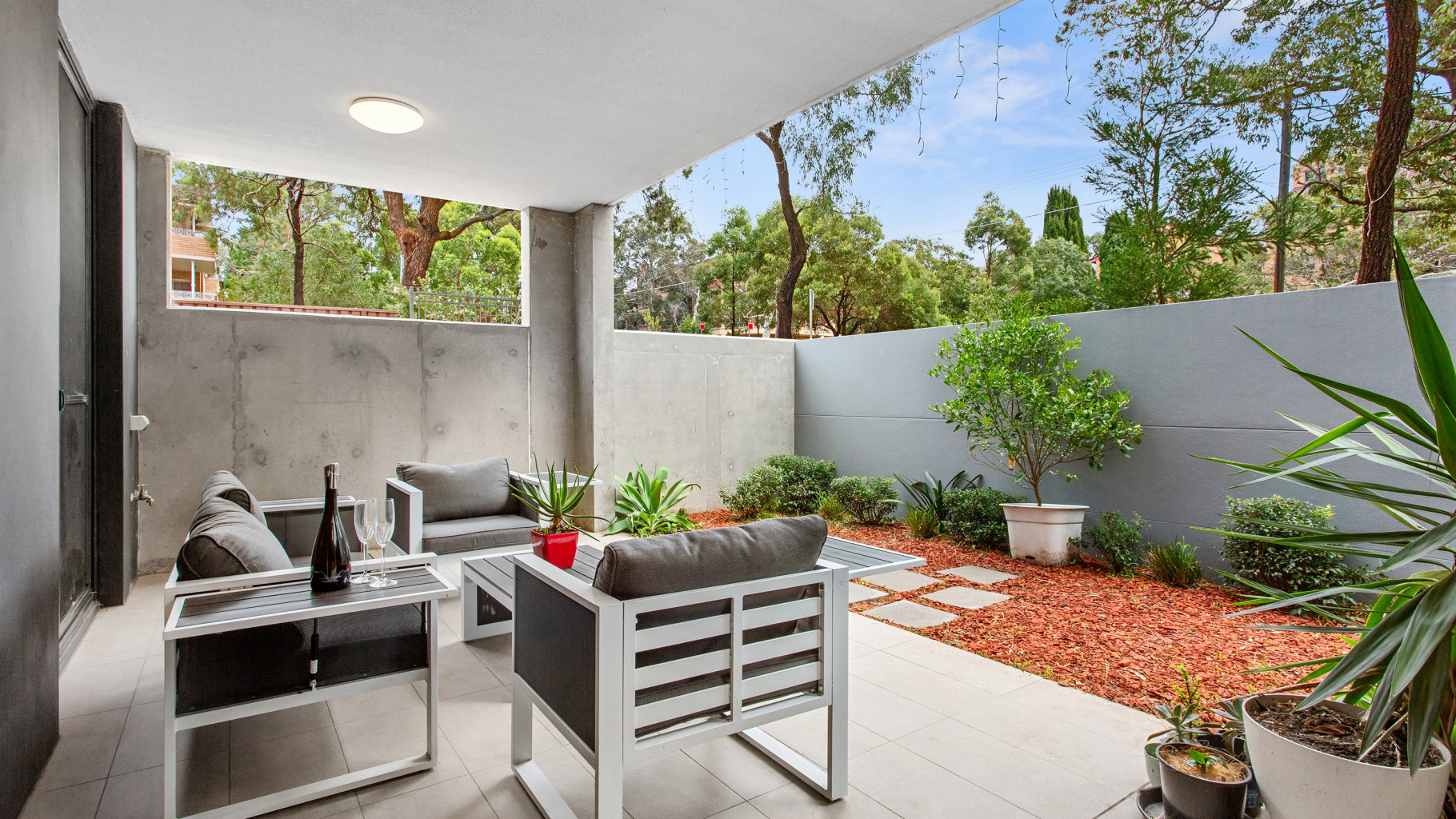 103/66 Glencoe  Street, Sutherland - Thumbnail 2