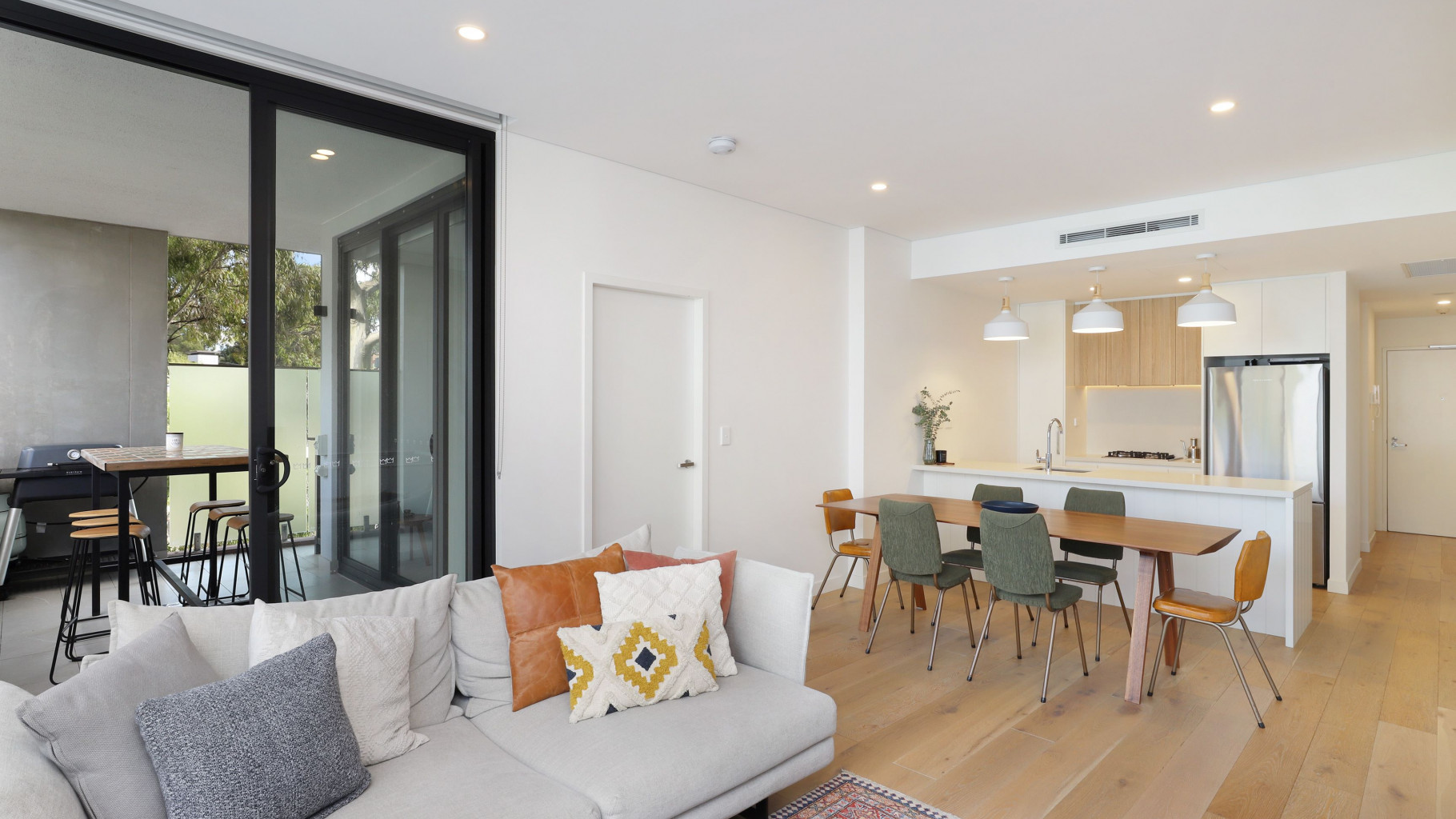 303/34 Railway Crescent, Jannali - Thumbnail 2