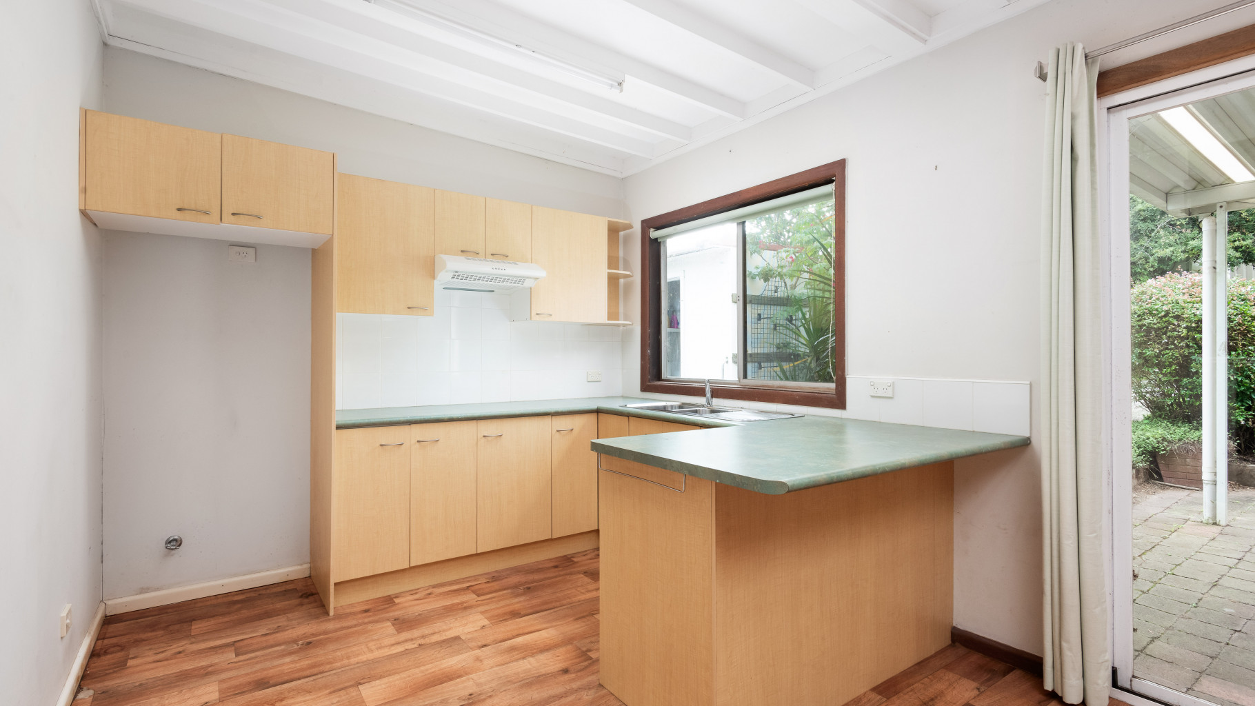 89 Sutherland Road, Jannali - Thumbnail 3