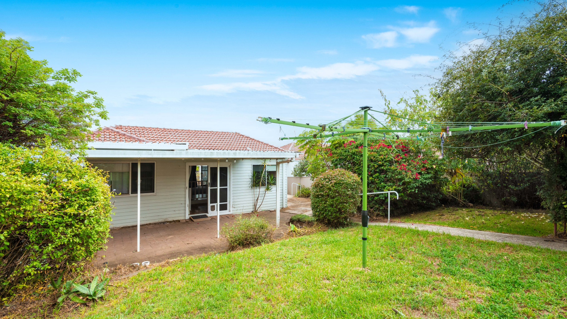 89 Sutherland Road, Jannali - Thumbnail 4